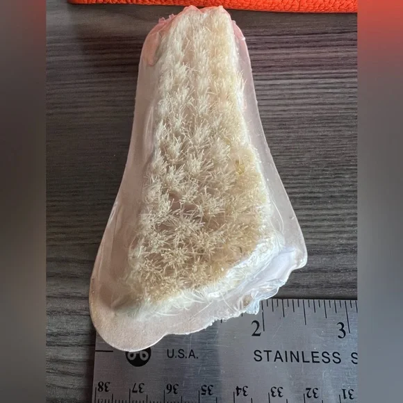 NWOT soft brush to clean nails,foot brush - Picture 4 of 5